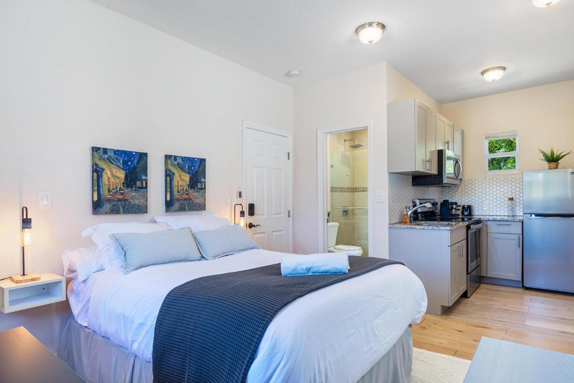 Peaceful Urban Escape Close To Las Olas & Beach Fort Lauderdale Exterior photo